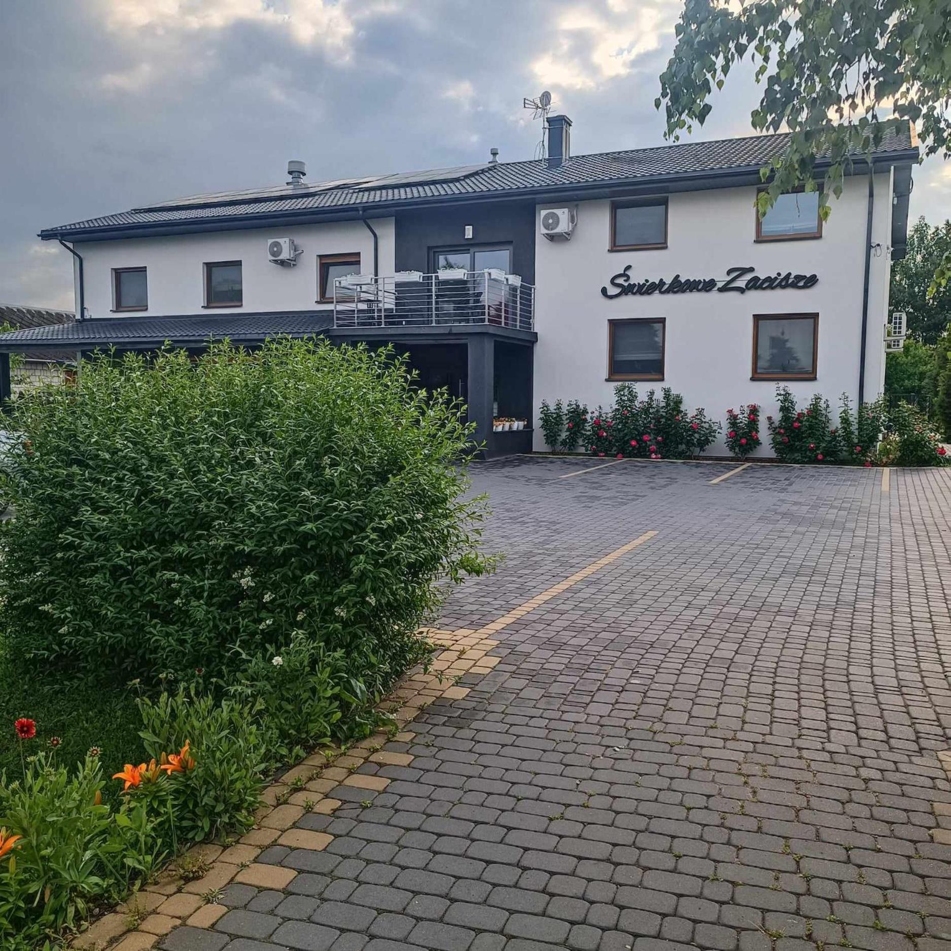 Swierkowe Zacisze Hotel Firlej Exterior foto